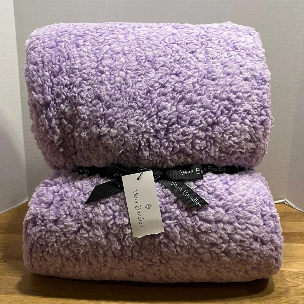 NWT Vera Bradley Light Purple Fluffy Fleece Blanket in Palm Floral 80” x 50”